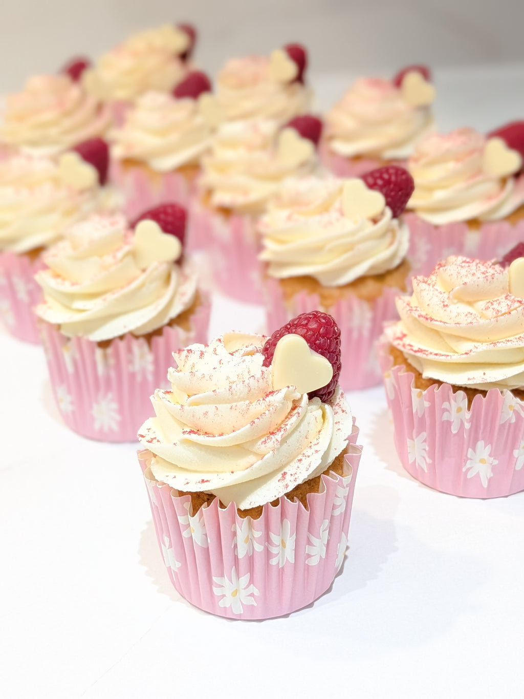 White Chocolate & Raspberry Cupcakes