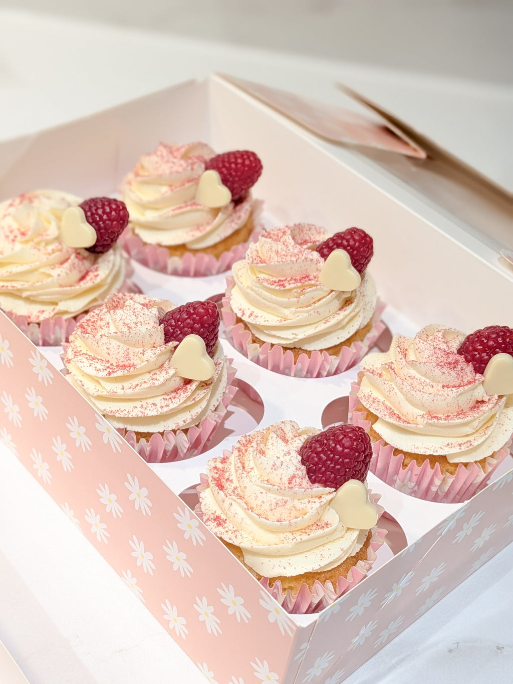 White Chocolate & Raspberry Cupcakes
